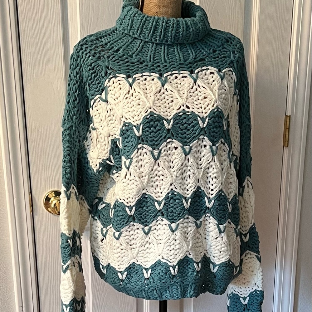 NWOT POL Turtleneck Sweater